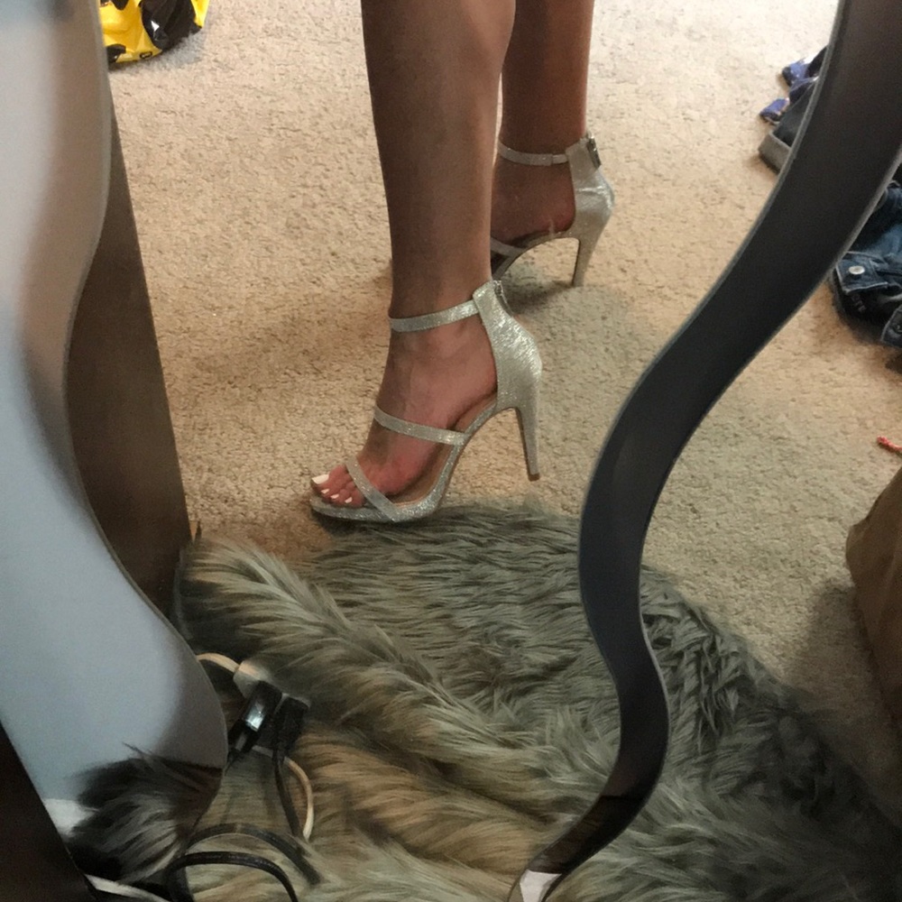 Silver Heels - image 8